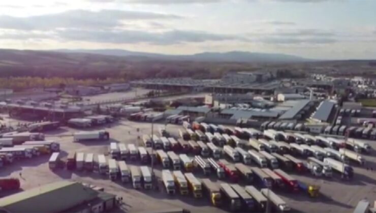 Yunanistan'daki eylem Türkiye'de büyük sorun oldu! Sınır kapıları TIR'larla doldu