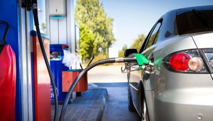 Zamlar yağmaya başladı: Benzin ve motorine zam geldi