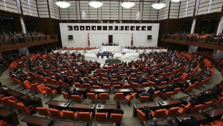 Aden Körfezi tezkeresi TBMM'de kabul edildi