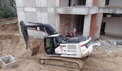 Adıyaman’da feci ölüm: İş makinesi ile duvar arasında sıkıştı!