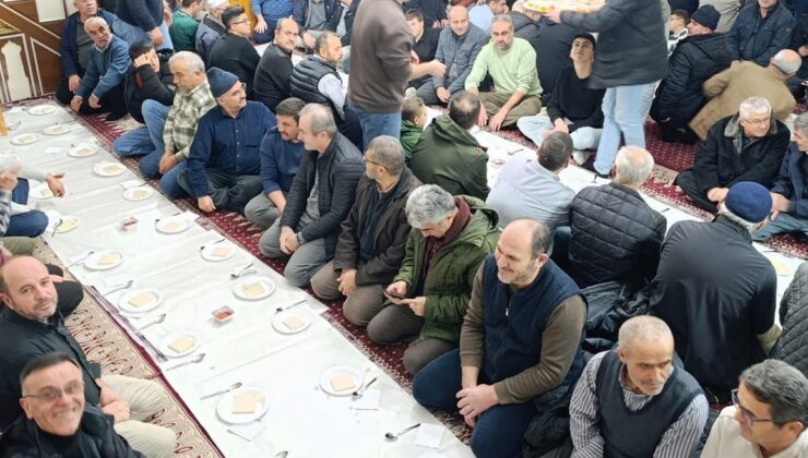 AKP'den camide sofra şovu!