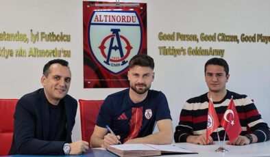 Altınordu’da iki imza