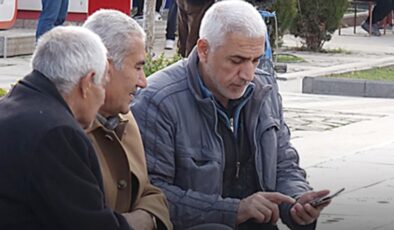 Ankara kulislerinde emekli zammı! Masada yeni rakam var!