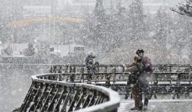 Ankara’da kar alarmı! Başkent beyaza büründü