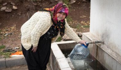Ankara’da utandıran görüntüler! Su kesintisi vatandaşı perişan etti