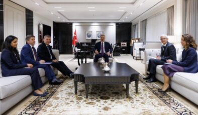 Bakan Fidan, UNRWA Genel Komiseri Lazzarini’yi kabul etti