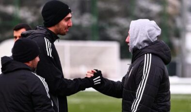 Beşiktaş ikinci yarı hazırlıklarına kar altında başladı, Kartal Antalya yolcusu