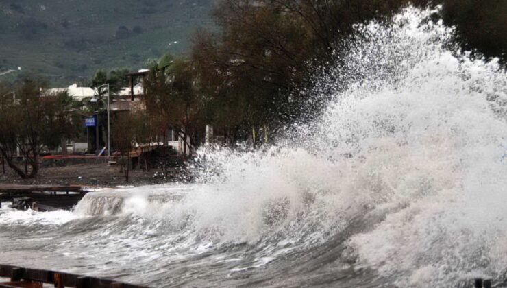 Bodrum'u şiddetli lodos vurdu!