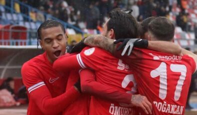 Boluspor deplasmanda Vanspor FK’yı devirdi