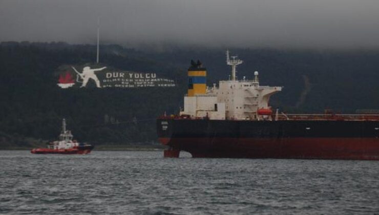 Bozcaada’da karaya oturan gemi kurtarıldı