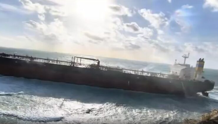Bozcaada’da karaya oturan dev tanker kurtarıldı