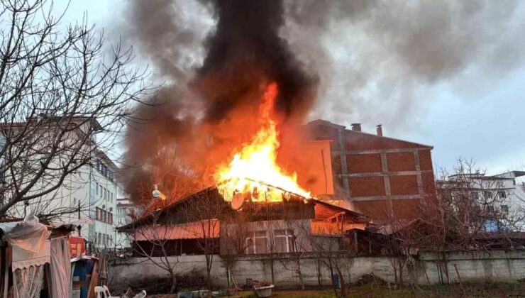 Burdur'da evde çıkan ve ahıra sıçrayan yangın söndürüldü