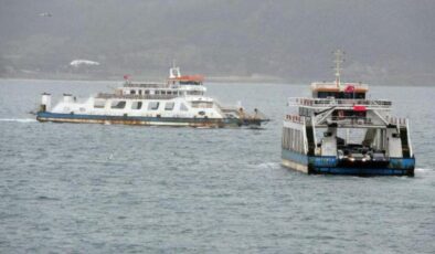 Çanakkale’de feribot seferlerine hava engeli