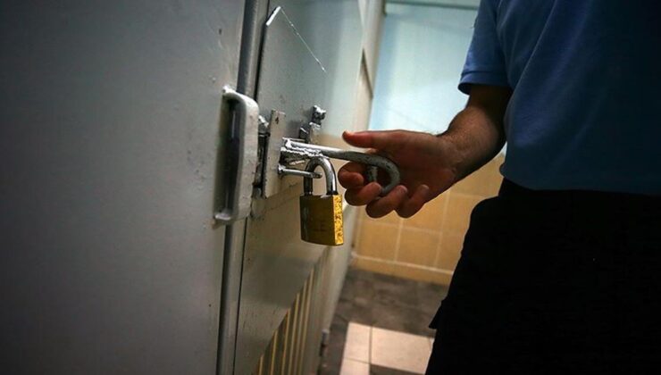 Cezaevinde hükümlü saldırısı: 2 infaz koruma memuru yaralandı