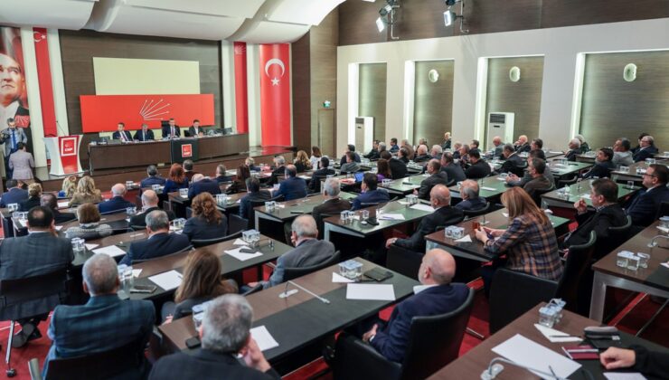 CHP lideri Özel'den vekillere seçim mesajı