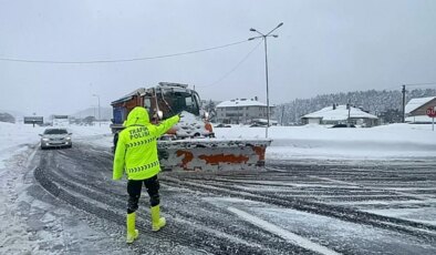 D-100 kara yolu İstanbul istikameti ulaşıma kapandı