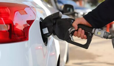 Depoları doldurun! Akaryakıta çifte zam geliyor