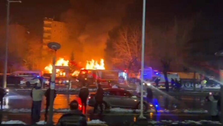 Diyarbakır’da kafe yangınında alevler güçlükle kontrol altına alındı