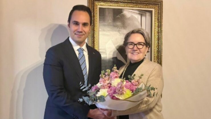 Doğru Yol Partisi liderinden Meral Akşener'e sürpriz ziyaret