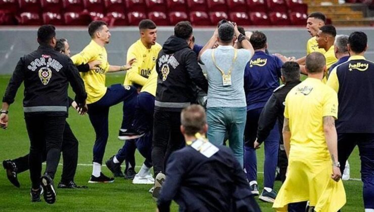 Duruşmada olay çıktı! Mert Hakan Yandaş: ‘Türk bayrağı ve Fenerbahçe bayrağı şereftir!’