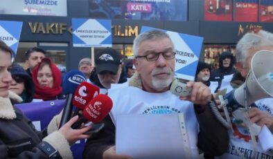 Emekliler 'seyyanen zam' talebiyle eylemde