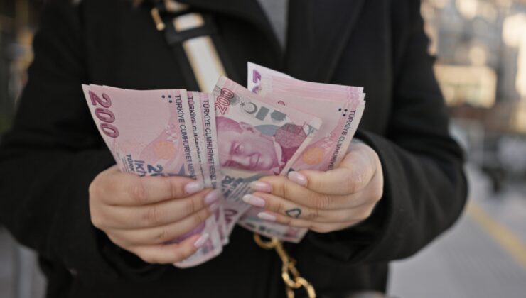 En düşük emekli maaşına asgari ücret zammı geliyor