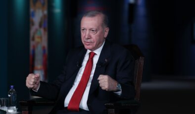 Erdoğan 'en dost bildiklerimiz' diyerek kimden yakındı?