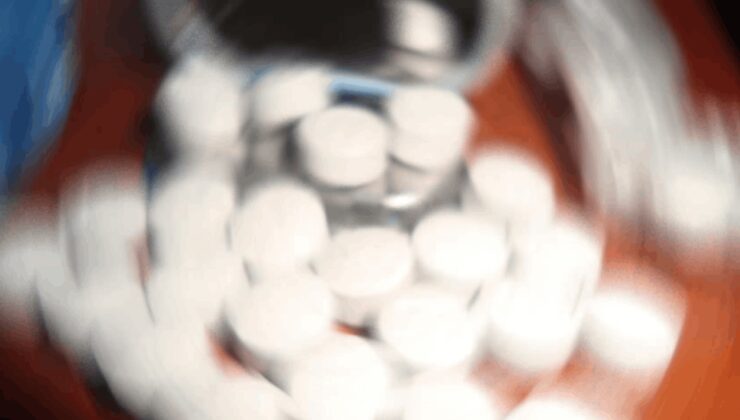 Esenler'de 2025'te 860 bin 360 uyuşturucu hap yakalandı