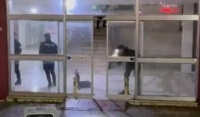 Esenyurt’ta gece yarısı dehşet: Taksiyle gelip ateş açtı