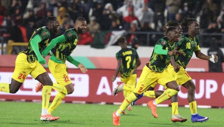 Fenerbahçeli Nene ve Beşiktaşlı Bilal Toure’li Mali, Afrika Uluslar Kupası’nda çeyrek finalde