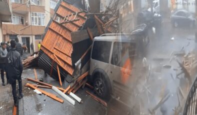 Fırtınada ölümden koşarak kurtuldular