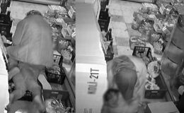 Gaziantep'te dehşete düşüren olay: Küçük çocuğun üzerine oturup bıçakladı