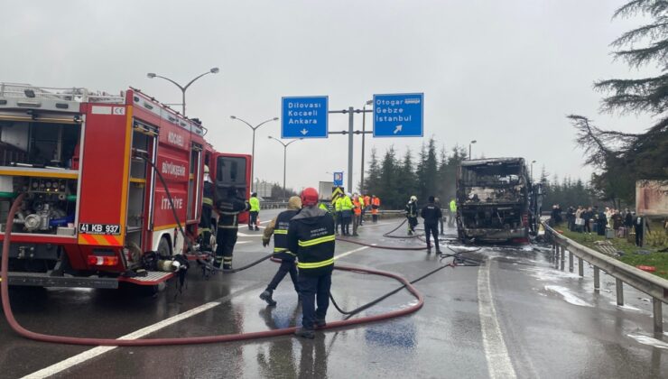 Gebze’de yolcu otobüsü alev alev yandı: Yolcular son anda tahliye edildi