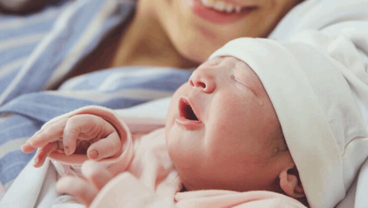 Hamile olduğunu bilmiyordu: 3,6 kiloluk bebek doğurdu