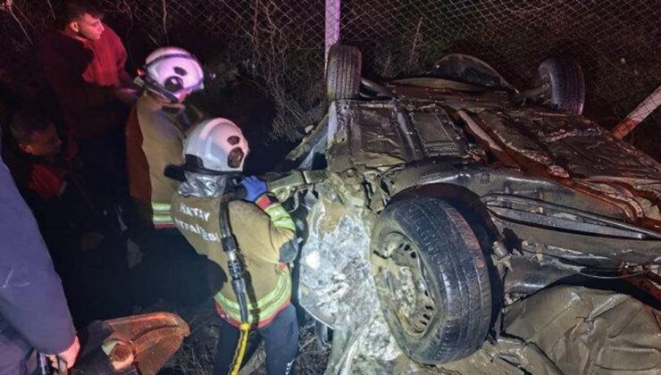 Hatay’da korkunç kaza: Çarpışan araçlardan biri takla attı: 2 ölü, 3 yaralı
