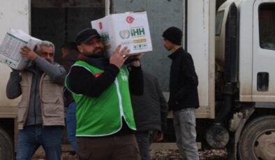 İHH, Ayn el Arab’a (Kobani) yardım ulaştırmaya devam ediyor