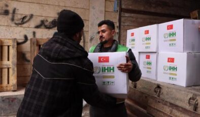 İHH, geçtiğimiz yıl Suriye’ye 972 tır yardım malzemesi gönderdi!