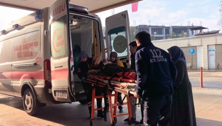 İnegöl'de depoda üzerine demir yığınları devrildi: 61 yaşındaki işçi yaralandı