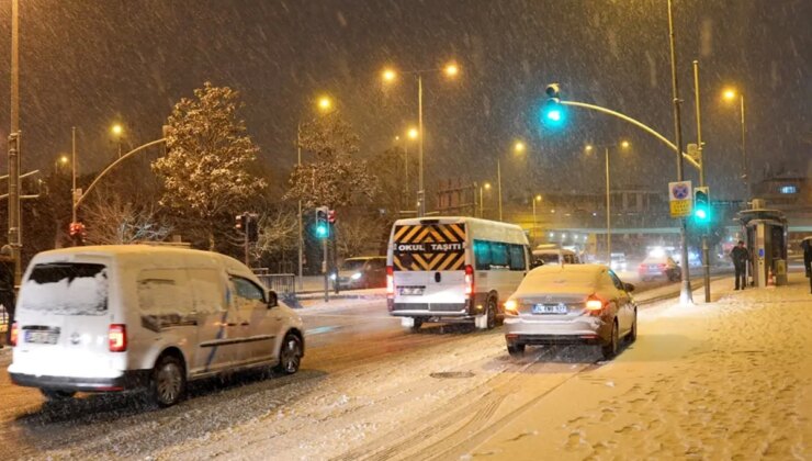 İstanbul’da ağır taşıtların ve kuryelerin trafiğe çıkışı yasaklandı