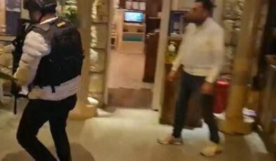 İstanbul’da bir restorana operasyon: 7,5 milyon lira değerinde çok sayıda silah bulundu!