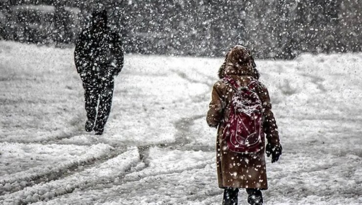 İstanbul’da eğitime kar arası