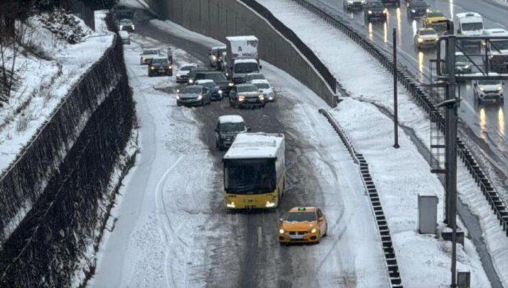 İstanbul’da kar yağışı nedeniyle 378 ihbar geldi! İşte en fazla ihbar gelen 5 ilçe