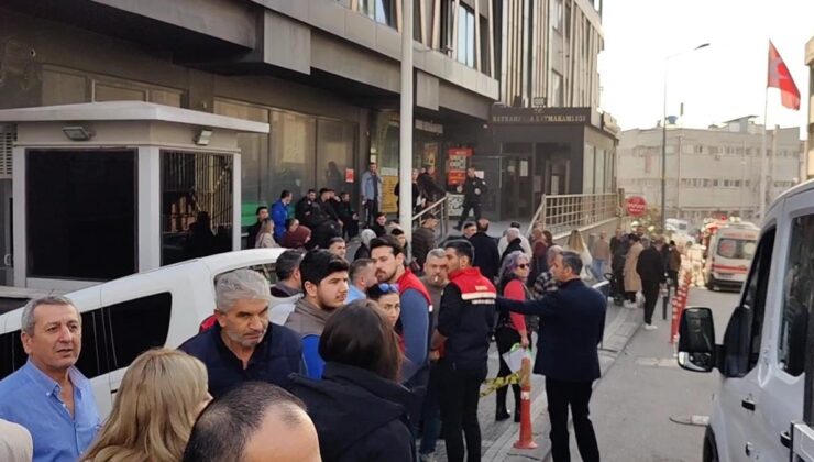 İstanbul'da kaymakamlık binasında yangın paniği! Tahliye edildi