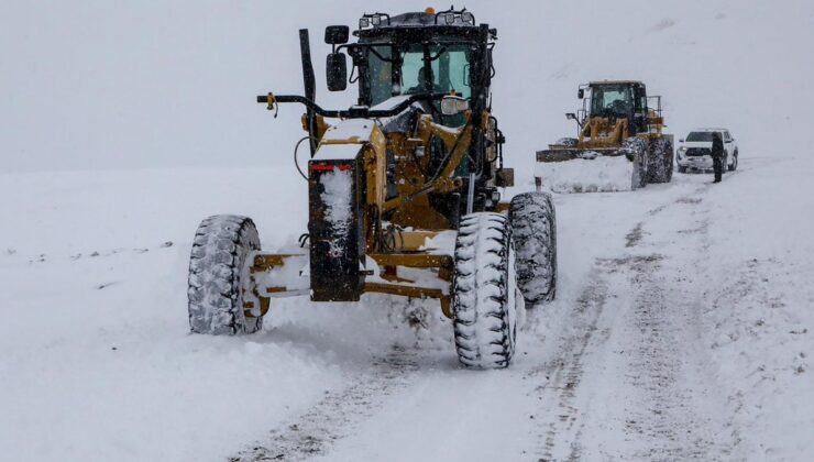 Kar esir aldı… 4 ilde 539 yerleşim yerine ulaşım sağlanamıyor