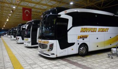 Kar yolları kesti, şehirlerarası otobüs seferleri durdu