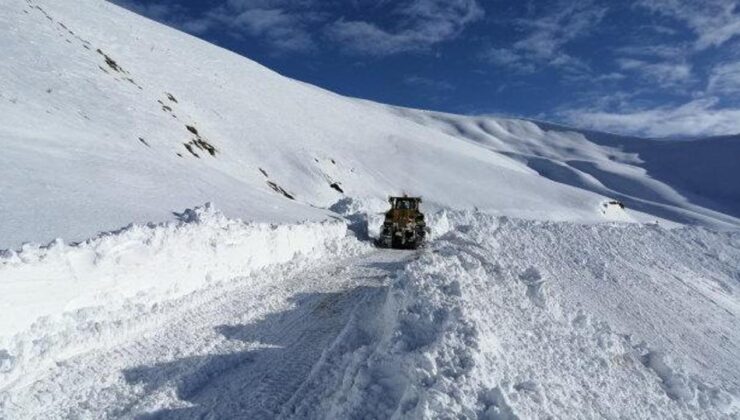 Kara yolunda çığ riski: Ulaşıma kapatıldı!