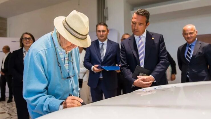 Koç Holding milyonlarca dolar harcadığı rüyasına nisan ayında kavuşuyor