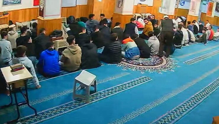 Kuran kursunda öğrencilere dayak! Kamera kayıtlarındaki skandal görüntüler