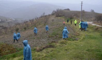 Manisa'da kayıp kadını arama çalışmaları sürüyor