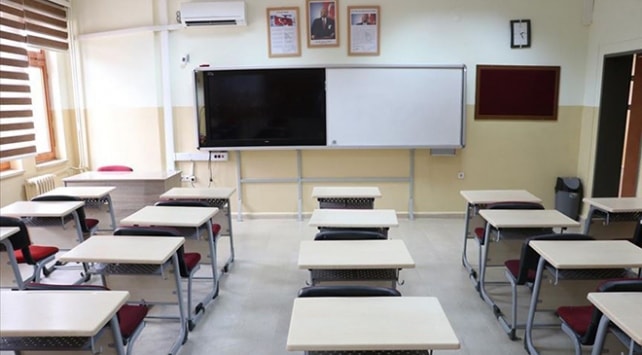MEB'den yeni karar: Dersler okul dışına taşınacak! Tarih verildi